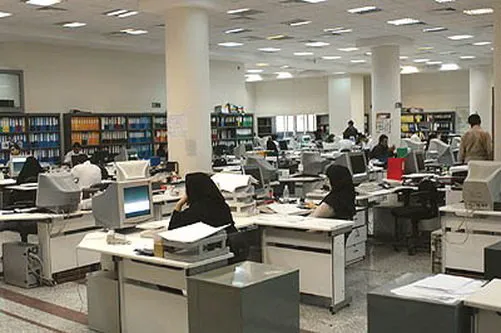 سقف حقوق کارکنان دولت به ۱۳۰ میلیون تومان رسید؛ رد امکان تبدیل وضعیت ۷۰۰ هزار نیروی شرکتی