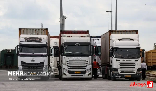 نرخ فروش سوخت همراه در مرز بازرگان پس از افزایش ۱۰ هزار تومانی به یک میلیون و ۴۰۰ هزار ریال رسید
